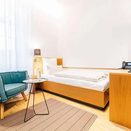 Bildungs- Und Tagungshaus Liborianum Πανδοχείο